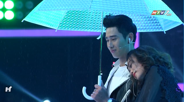 vi yeu ma de n doanh nhan ha i quan xu c do ng roi nuo c ma t vi duo c to ti nh