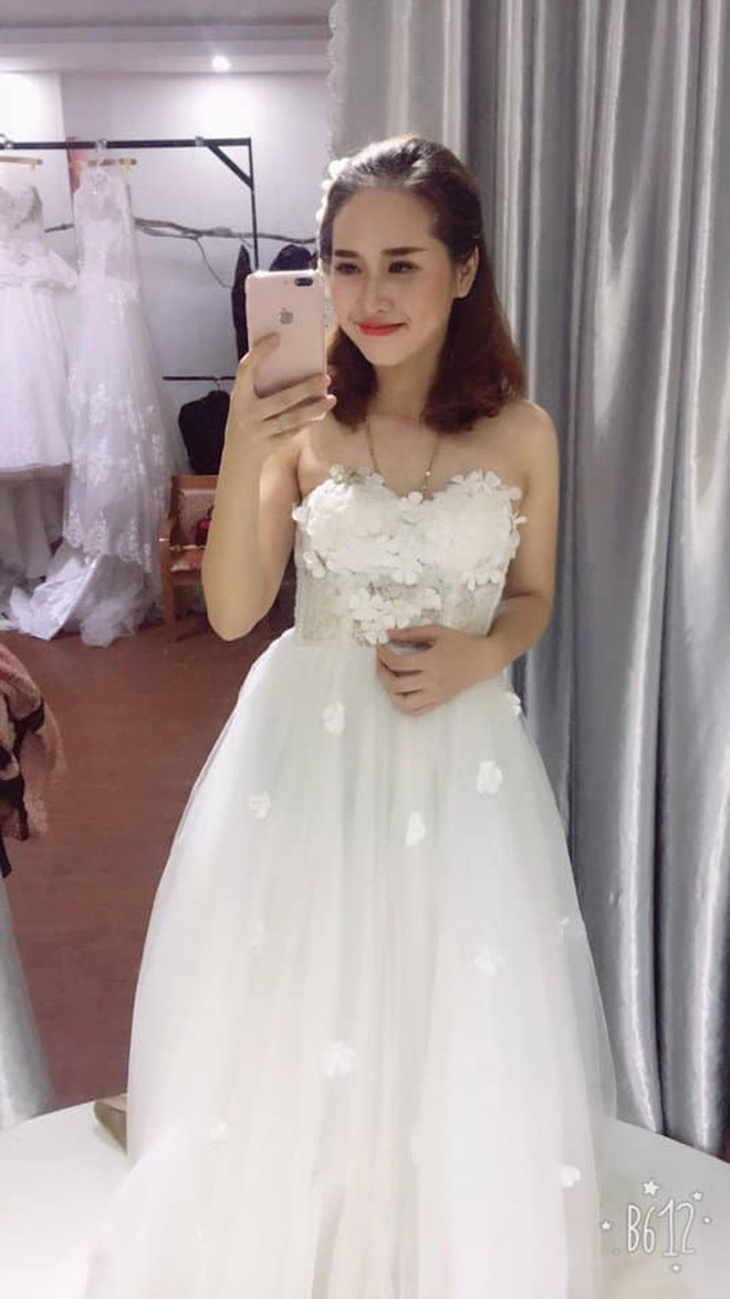 nhan sac ba me 3 con xinh lung linh gai doi muoi cung phai chay dai