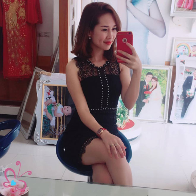 nhan sac ba me 3 con xinh lung linh gai doi muoi cung phai chay dai