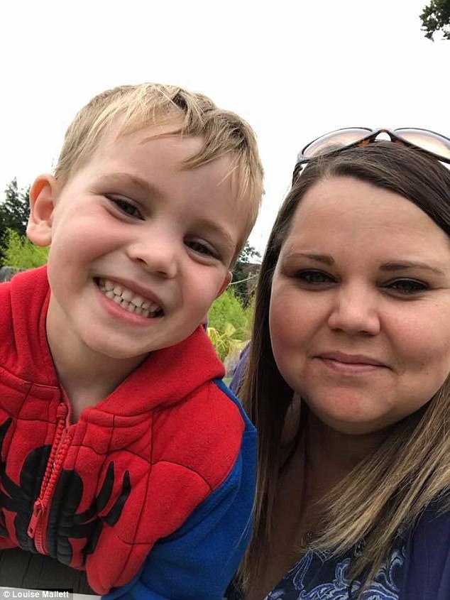 ngay dau con di hoc ca ngay rat so set nhut nhat suy nghi mai me quyet dinh ve bua len tay con