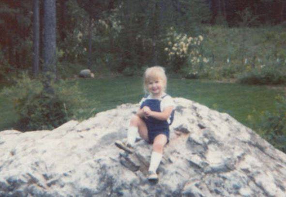 mat tich cach day 25 nam co gai bong xuat hien va gui nhung dong tin dac biet len mang xa hoi