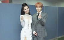 dong nhi bat tay leeteuk teayeon tai asia song festival