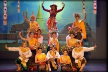 hon 70 nghe si nghe nhan tham du le hoi thai lan lan thu 9 tai ha noi