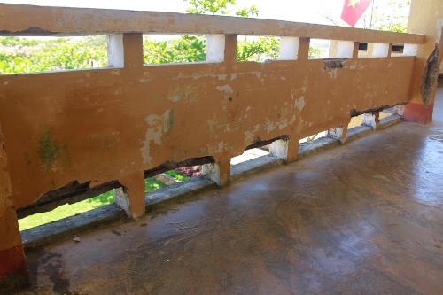 quang binh truong tieu hoc 2 tang xuong cap nhieu hoc sinh phai hoc tam truong muon