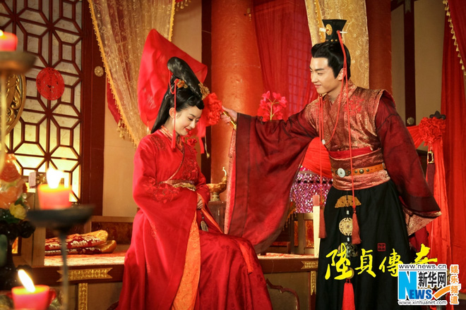 truoc khi tan huong giay phut dong phong hoa chuc cac ong vua trung hoa phai thuc hien 1001 nghi le rac roi nay