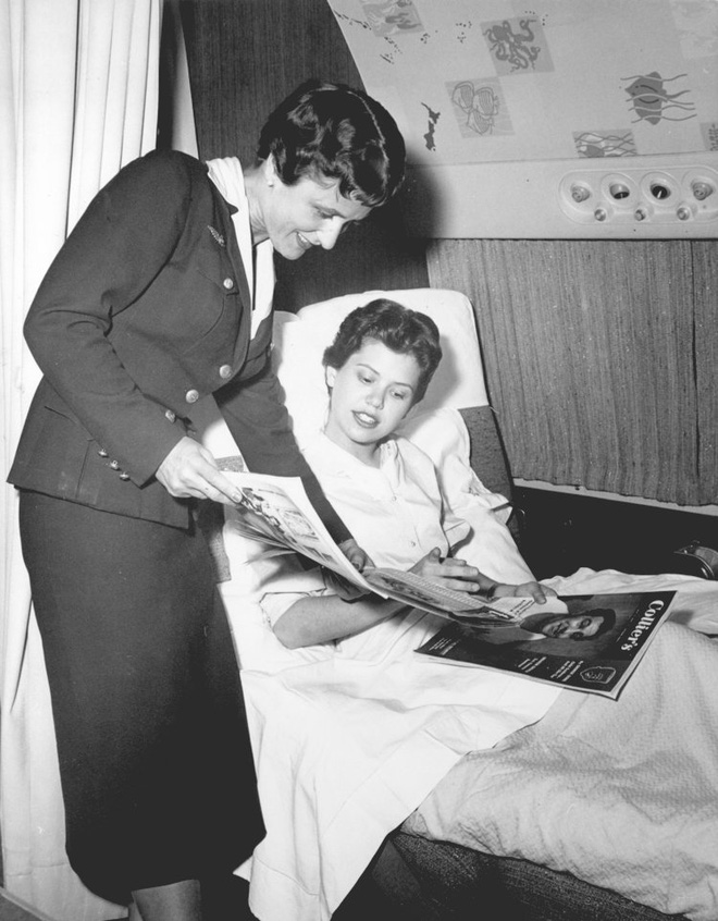 trai nghiem thoi ky hoang kim cua nganh hang khong thap nien 70 qua nhung thuoc phim xua cu