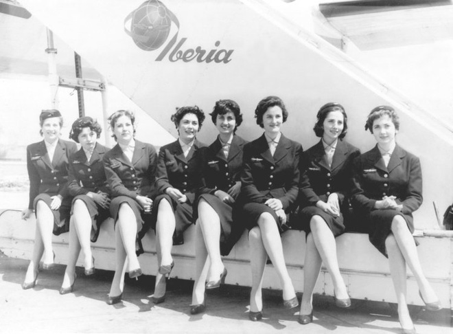 trai nghiem thoi ky hoang kim cua nganh hang khong thap nien 70 qua nhung thuoc phim xua cu