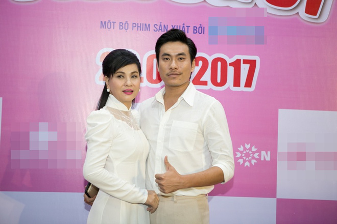 cat phuong ao dai trang diu dang e ap ben tinh tre kieu minh tuan