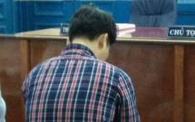 chau gai 13 tuoi mang thai nguoi cau ruot tuc gian gay an mang lanh tu chung than