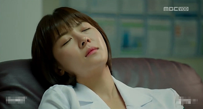 tam quen nam chinh ha ji won duoc nam phu ngot ngao cham soc