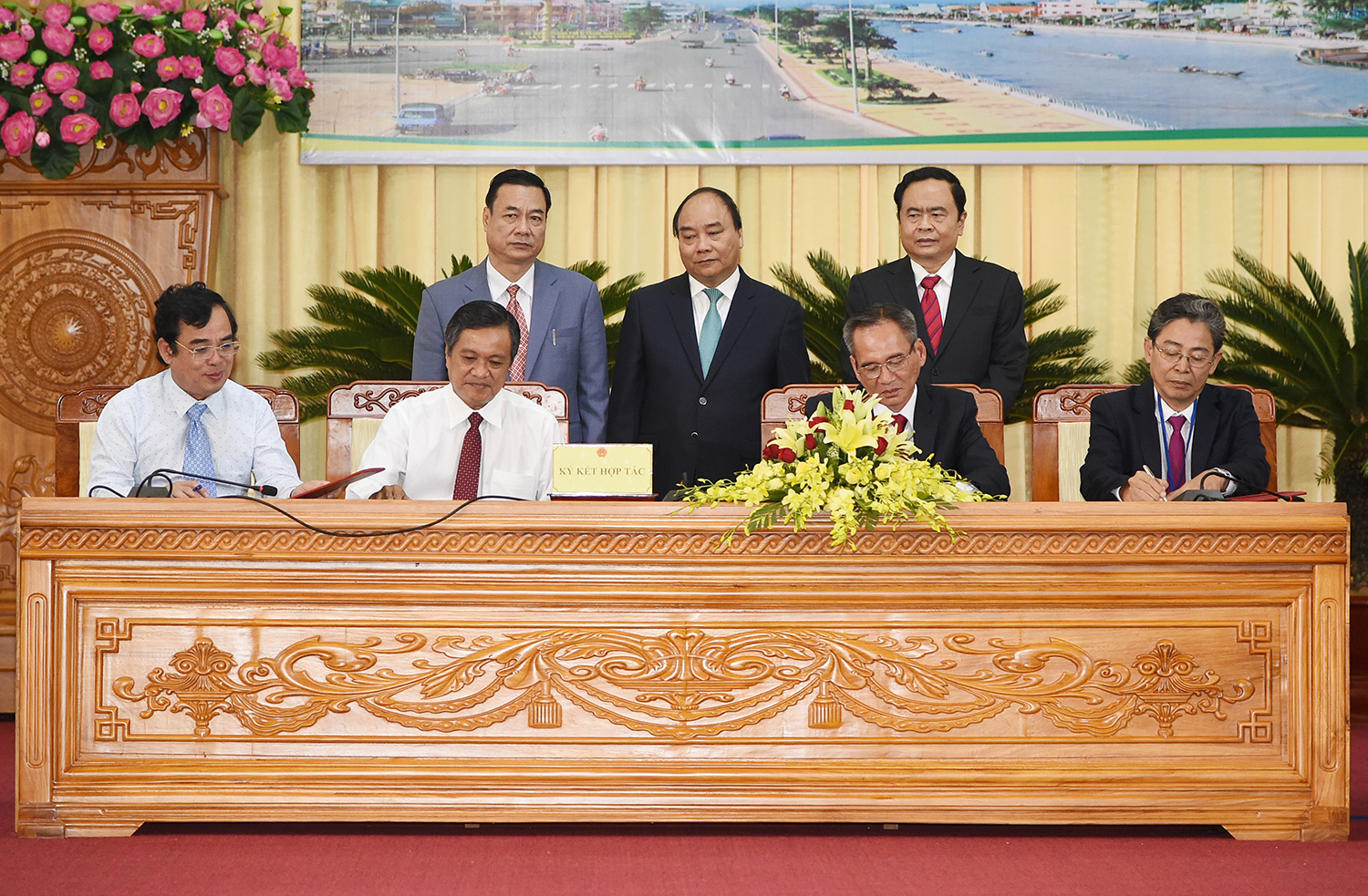 thu tuong it ma lam chac con hon noi nhieu ma lam it