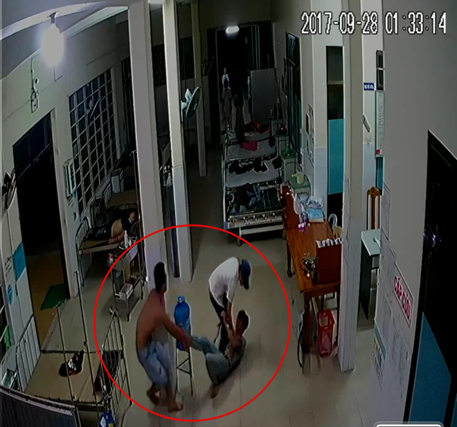 Nhóm thanh niên hỗn chiến, đập phá trung tâm y tế ở Quảng Nam trong đêm nhom thanh nien hon chien dap pha trung tam y te o quang nam trong dem