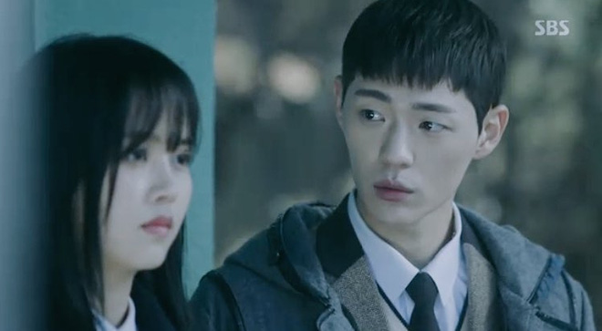 lee jong suk phat dien vi suzy thi ngao dong nghiep thi lao