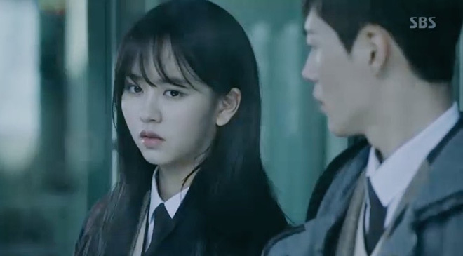 lee jong suk phat dien vi suzy thi ngao dong nghiep thi lao