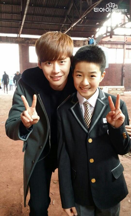 co the ban chua biet day la dien vien 3 lan dong vai phien ban nhi cua lee jong suk