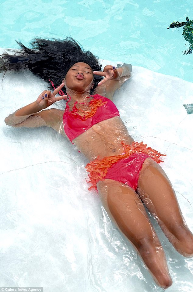 bo me om bom tu sat khien con tat nguyen co be goc viet vuot nghich canh tro thanh hy vong paralympic cua my