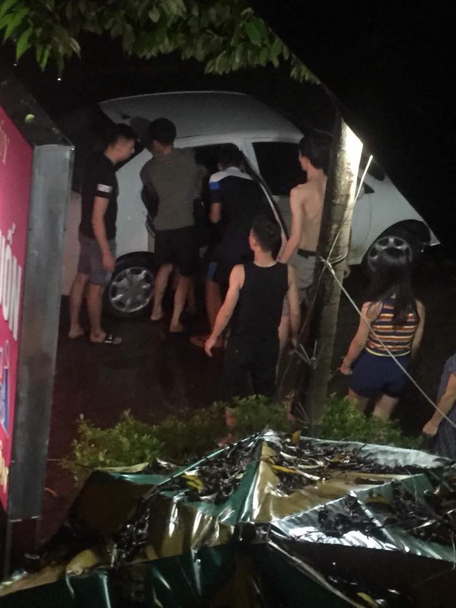 khoi to vu an nguoi dan ong dam chet nam thanh nien vi dam so mong vo minh trong ban nhau