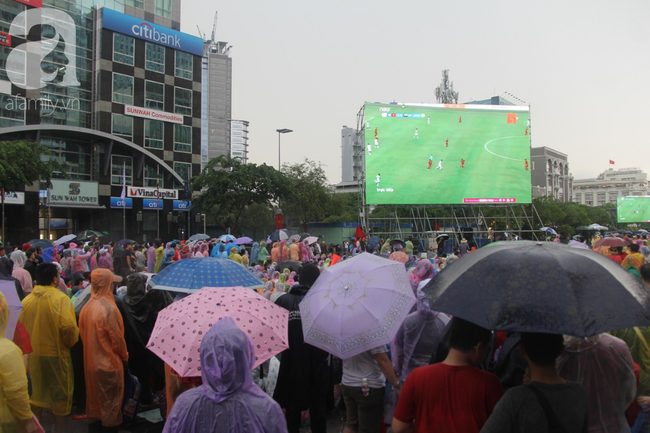 thua uae tren loat luan luu dinh menh nguoi ham mo van danh nhung tinh cam tuyet voi nhat cho olympic viet nam