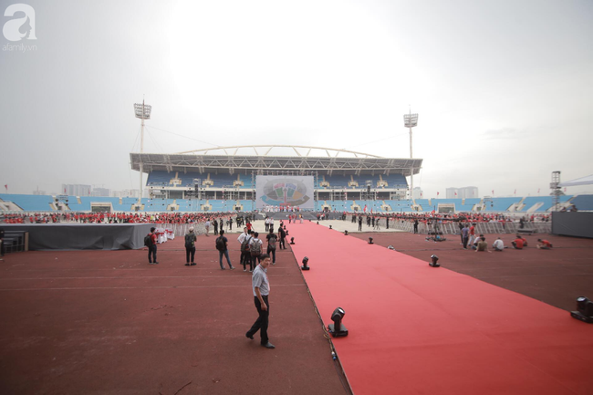 doan the thao da ve den viet nam nhung di loi rieng nhieu cdv buon ba vi khong duoc gap doi tuyen