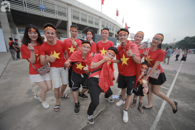 doan the thao da ve den viet nam nhung di loi rieng nhieu cdv buon ba vi khong duoc gap doi tuyen