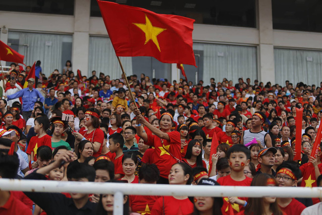 doan the thao da ve den viet nam nhung di loi rieng nhieu cdv buon ba vi khong duoc gap doi tuyen