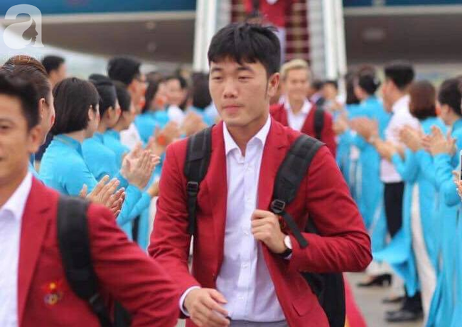 doan the thao da ve den viet nam nhung di loi rieng nhieu cdv buon ba vi khong duoc gap doi tuyen