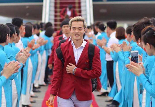 doan the thao da ve den viet nam nhung di loi rieng nhieu cdv buon ba vi khong duoc gap doi tuyen