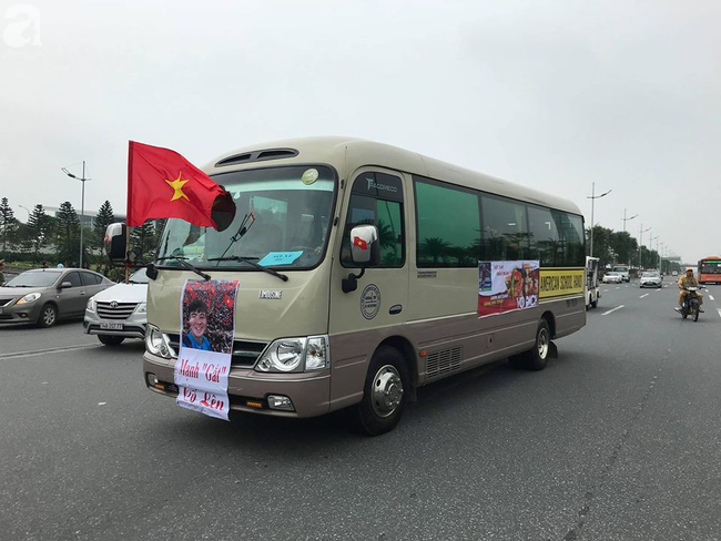 doan the thao da ve den viet nam nhung di loi rieng nhieu cdv buon ba vi khong duoc gap doi tuyen