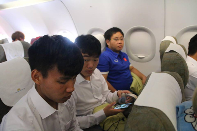 chuyen bay dac biet cua vietnam airlines don doi tuyen olympic ve nuoc dung ngay quoc khanh