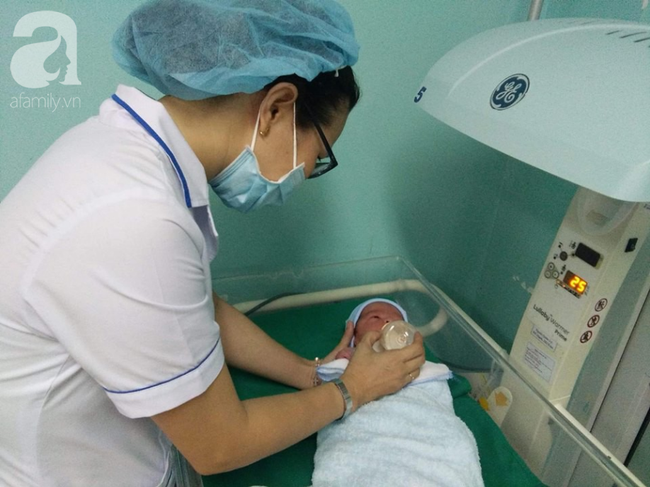 vung tau be trai chao doi vao rang sang ngay 29 den chieu thi me bien mat khoi benh vien