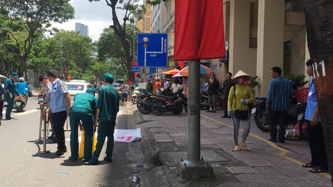 nam du khach uc nhay tu tang cao khach san o sai gon xuong dat tu vong