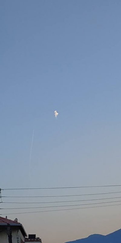 nong syria bi tan cong ten lua don dap tieng no am am rung chuyen o vi tri chien luoc