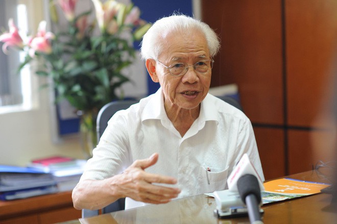dan mang van tranh cai kich liet viec day doc bang o vuong nhieu giao vien len tieng hay thu dat minh vao vi tri dau oc cua mot dua tre