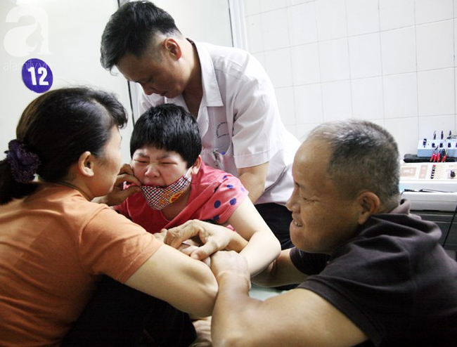 be gai 10 tuoi bai nao thich nghe nhac vang va chuyen chua ke ve nu cuoi sau nhung tieng thet vang troi