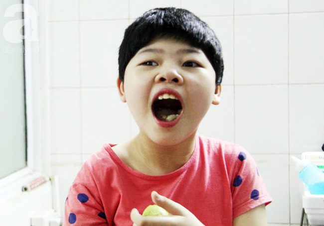 be gai 10 tuoi bai nao thich nghe nhac vang va chuyen chua ke ve nu cuoi sau nhung tieng thet vang troi