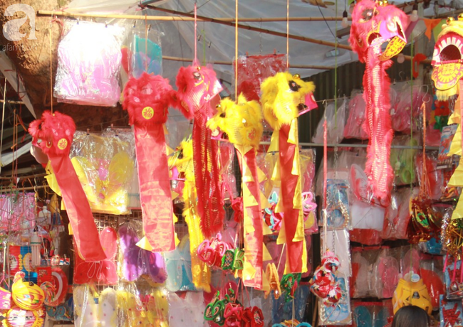 ha noi vao thu thien duong do choi hang ma lai ngop sac mau