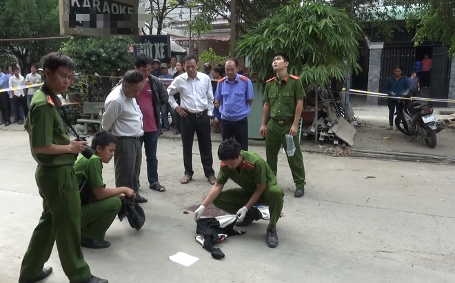 ha noi nguoi dan ong bi danh tu vong vi den quan karaoke doi co gai de mua dam