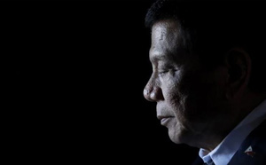 roi dien tap voi my tau khu truc nhat bi chien ham trung quoc bam riet tren bien dong