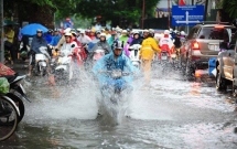 bao so 5 gay mua lon o bac bo sieu bao mangkhut giat tren cap 17 tien nhanh vao bien dong