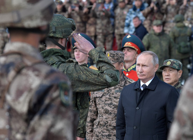 tap tran vostok 2018 gau nga de con ac mong cua nato sap bat dau