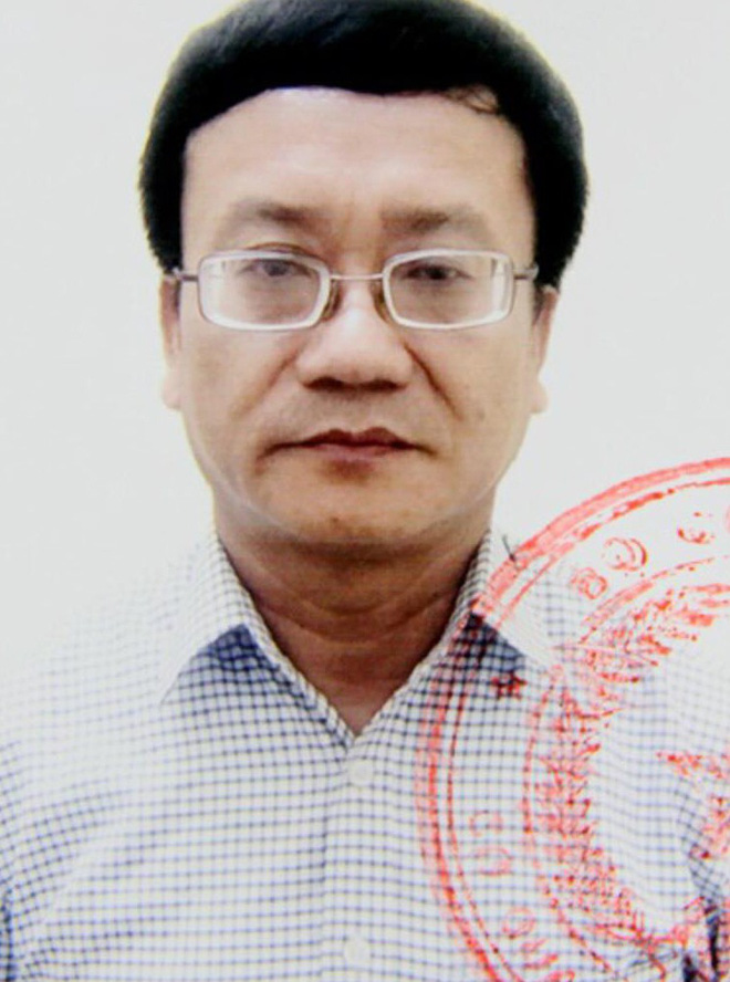 vu sai pham diem thi khoi to bat tam giam truong phong khao thi so giao duc hoa binh
