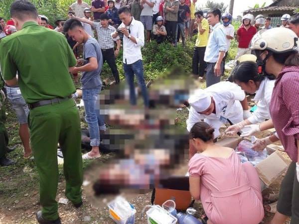 anh hien truong tham khoc vu xe bon va xe khach dam nhau roi lao xuong vuc sau khien 15 nguoi thuong vong
