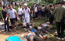 tai nan tham khoc o lai chau xe khach va cham xe bon khien 11 nguoi chet 4 nguoi bi thuong