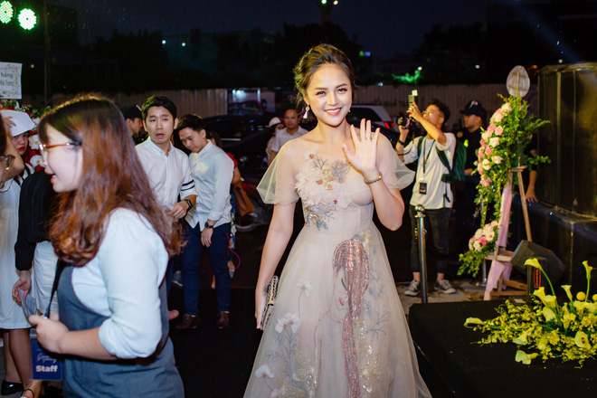 my soi phim quynh bup be tu lai xe sang di su kien dong bang truoc noo phuoc thinh