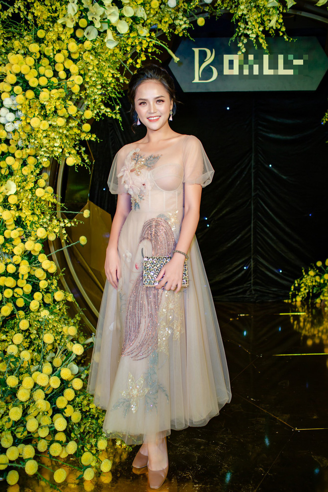 my soi phim quynh bup be tu lai xe sang di su kien dong bang truoc noo phuoc thinh