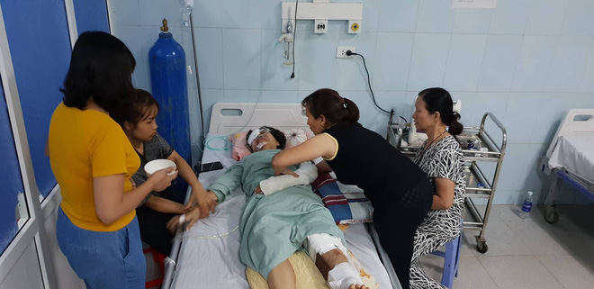 nuoc mat cua nguoi vo co chong gap tai nan tham khoc o lai chau hy vong mot phep mau de anh ay duoc song