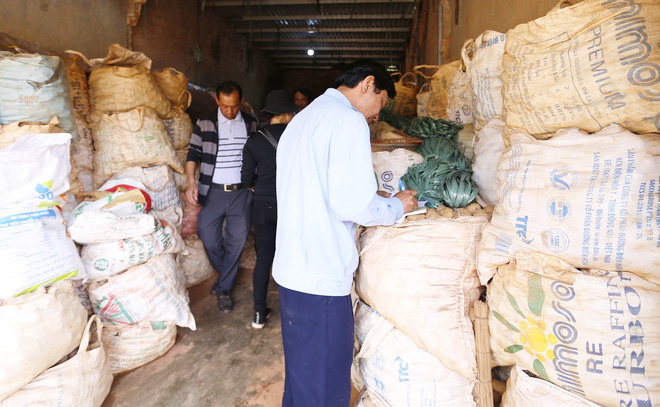 tieu thuong cho nong san da lat xin lui thoi gian chuyen khoai tay trung quoc ton kho ra ngoai
