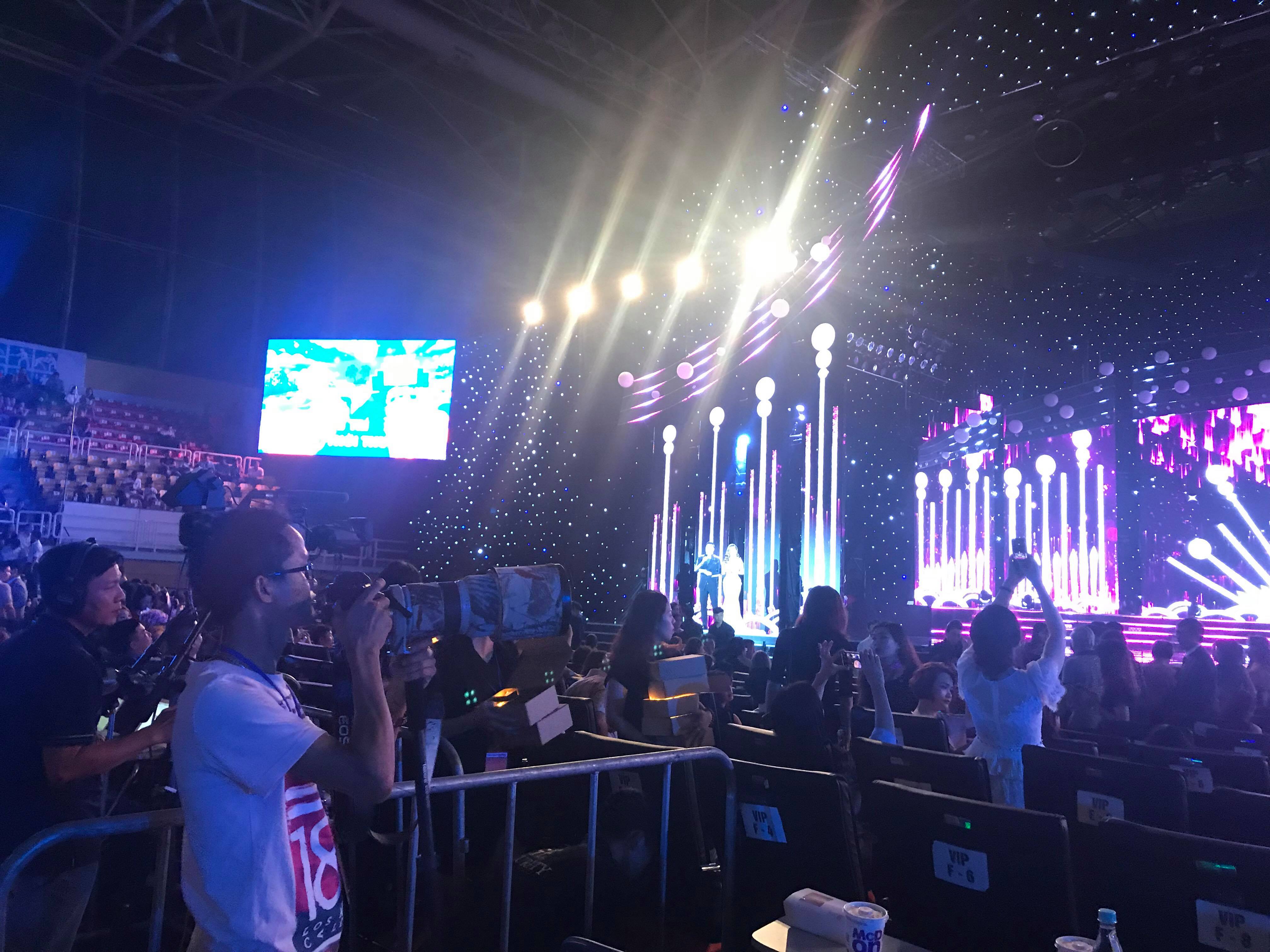 43 nguoi dep tranh tai trong dem chung ket hoa hau viet nam