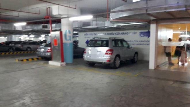 chon cho bong ram do o to tai xe tao nen hinh anh khien ai nhin cung thay ngao ngan