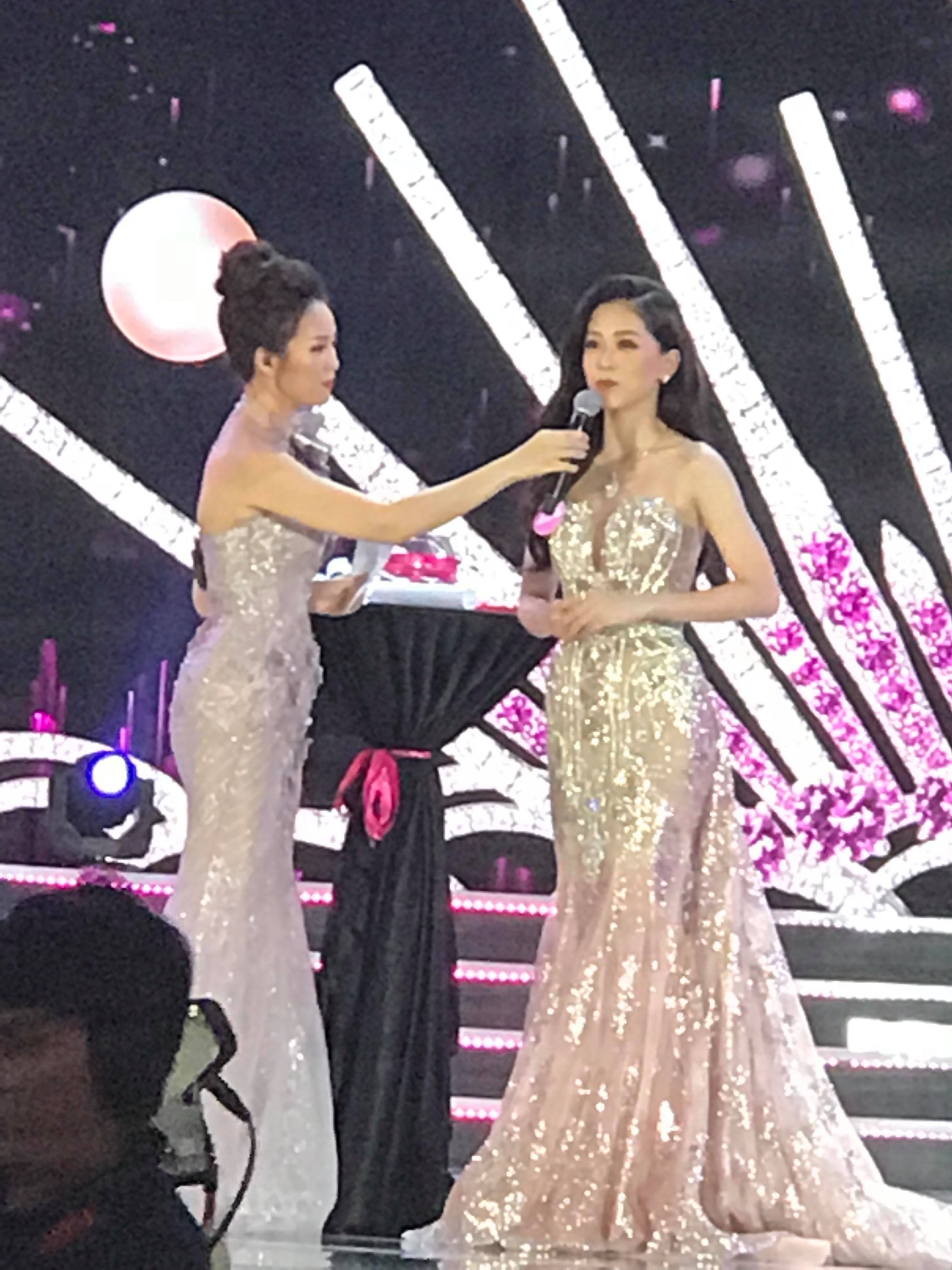 chu nhan vuong mien hoa hau viet nam 2018 goi ten tran tieu vy